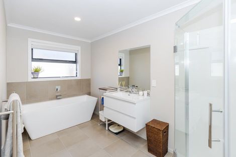 Photo of property in 10 Carlingford Rise, Dinsdale, Hamilton, 3204