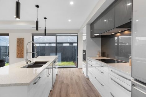 Photo of property in 10 Sorrel Gate, Halswell, Christchurch, 8025