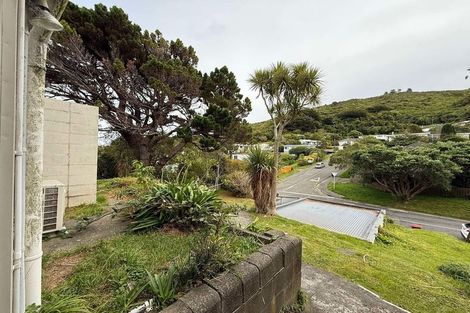 Photo of property in 132 Parkvale Road, Karori, Wellington, 6012