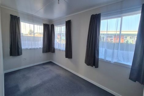 Photo of property in 57 Gray Avenue, Paraparaumu Beach, Paraparaumu, 5032