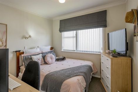 Photo of property in 34 Saint Annes Street, Levin, 5510