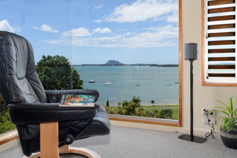 Photo of property in 81 Harbour View Road, Omokoroa, 3114