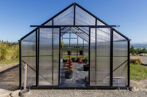 Photo of property in 246 Centrewood Park Road, Waimate, 7977