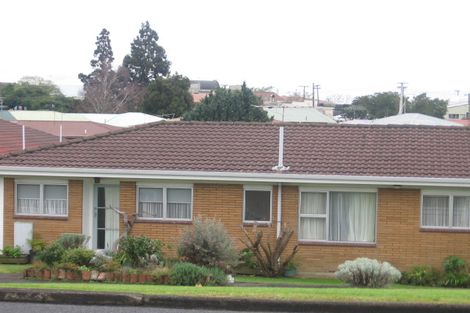 Photo of property in 1/29 Wellington Street, Papakura, 2110