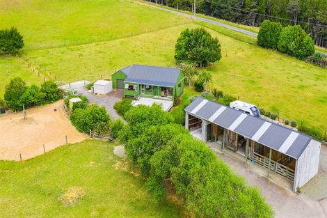 Photo of property in 321 Muriwai Valley Road, Muriwai, Waimauku, 0881