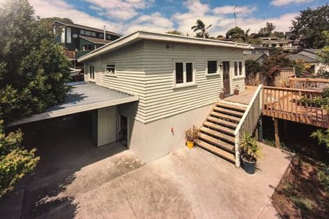 Photo of property in 1/58 Glencoe Road, Browns Bay, Auckland, 0630