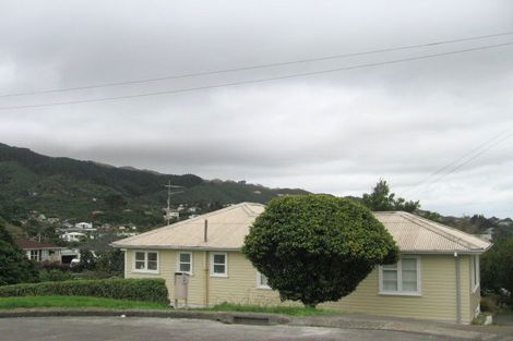 Photo of property in 7 Te Reinga View, Tawa, Wellington, 5028