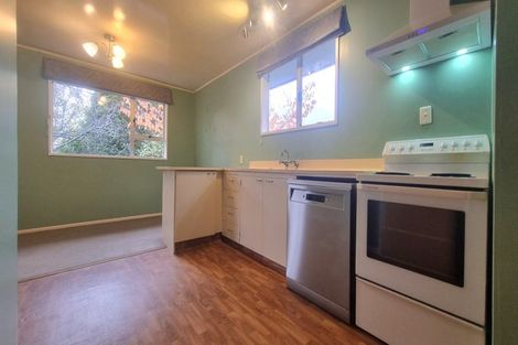 Photo of property in 18 Chums Road, Paraparaumu Beach, Paraparaumu, 5032