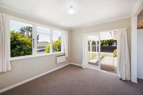 Photo of property in 6 London Terrace, Awapuni, Palmerston North, 4412