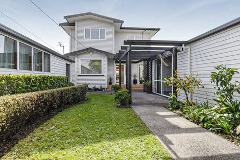 Photo of property in 11 George Street, Lower Vogeltown, New Plymouth, 4310