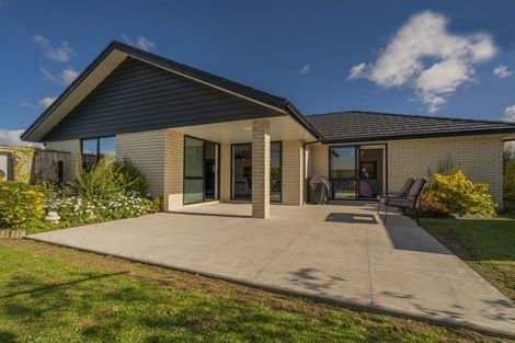 Photo of property in 2 Debenham Drive, Whitianga, 3510