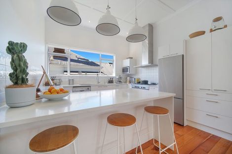 Photo of property in 35 Richmond Avenue, Northcote Point, Auckland, 0627