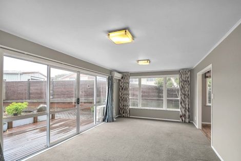 Photo of property in 310 Maungaraki Road, Maungaraki, Lower Hutt, 5010