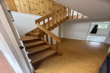 Photo of property in 18a Dallinghoe Crescent, Milford, Auckland, 0620