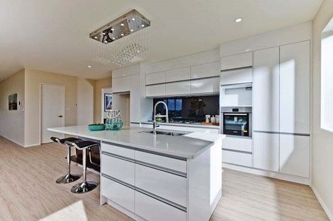 Photo of property in 28 Spyglass Street, Red Beach, 0932