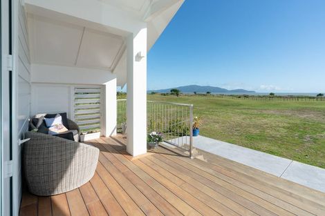 Photo of property in 87 Rutherford Drive, Waikanae Beach, Waikanae, 5036