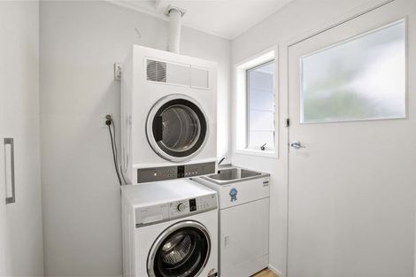 Photo of property in 25a Hartland Place, Welbourn, New Plymouth, 4312