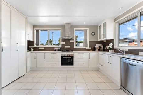 Photo of property in 168a Carlisle Road, Northcross, Auckland, 0632