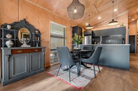 Photo of property in 79 Regent Street, Martinborough, 5711