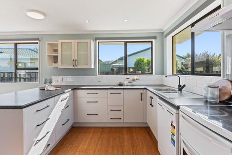 Photo of property in 3 Renata Road, Otaki, 5512