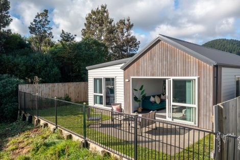 Photo of property in 26 Koru Loop, Paraparaumu, 5032