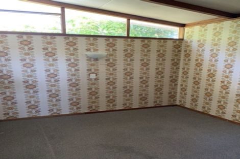 Photo of property in 6 Donovan Avenue, Massey, Auckland, 0614