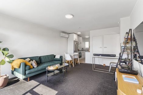 Photo of property in 9/14 Seaview Terrace, Mount Albert, Auckland, 1025