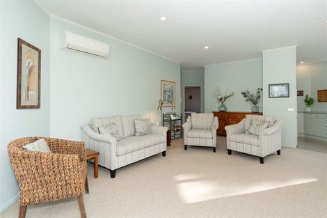 Photo of property in 206 Mazengarb Road, Paraparaumu, 5032