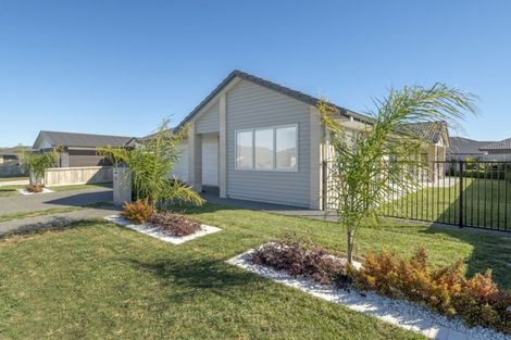 Photo of property in 6 Batty Street, Papamoa Beach, Papamoa, 3118
