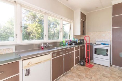 Photo of property in 94 Botanical Road, Takaro, Palmerston North, 4412