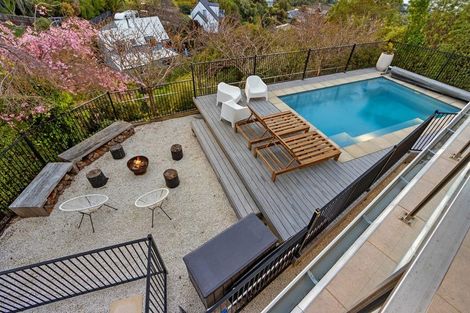 Photo of property in 19 Luxton Place, Mount Pleasant, Christchurch, 8081