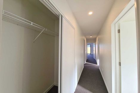 Photo of property in 6 Harry Manship Crescent, Halswell, Christchurch, 8025