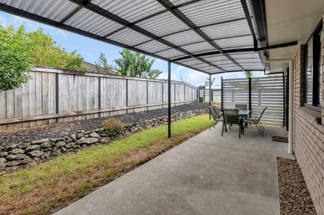 Photo of property in 18 Ocean View Rise, Ruakaka, 0116