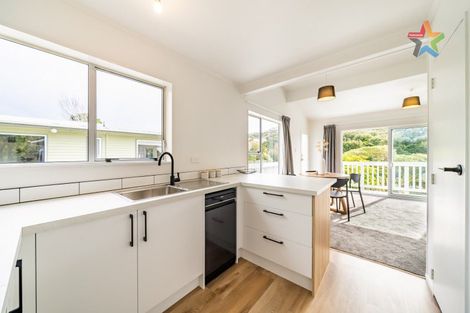 Photo of property in 100a Normandale Road, Normandale, Lower Hutt, 5010