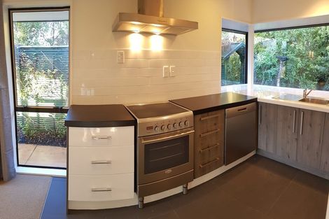 Photo of property in 2 O'halloran Drive, Halswell, Christchurch, 8025