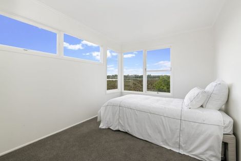 Photo of property in 2 Francis Street, Hauraki, Auckland, 0622