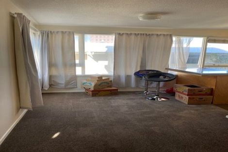 Photo of property in Churchill Flats, 213 The Terrace, Wellington Central, Wellington, 6011