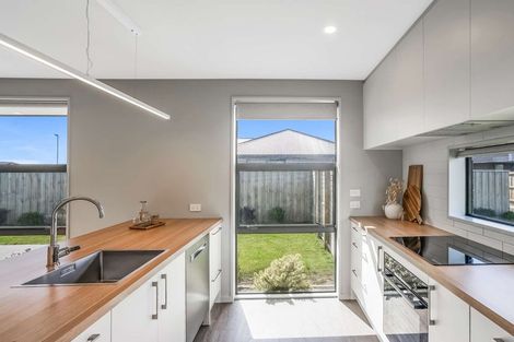 Photo of property in 6 Marcoola Drive, Rolleston, 7614