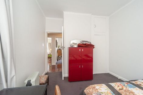 Photo of property in Hamilton Flats, 3/9 Hawker Street, Mount Victoria, Wellington, 6011