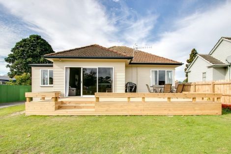 Photo of property in 48 Bedford Road, Marewa, Napier, 4110
