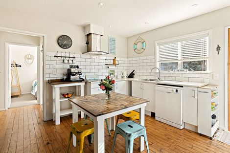 Photo of property in 14 Catherine Crescent, Whitianga, 3510