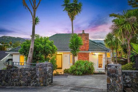 Photo of property in 235a Titirangi Road, Titirangi, Auckland, 0604