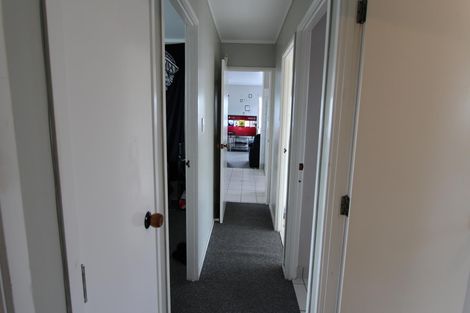 Photo of property in 2/16 Silver Creek Road, Weymouth, Auckland, 2103