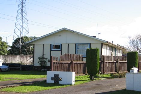 Photo of property in 2/17 Cooper Crescent, Otara, Auckland, 2023