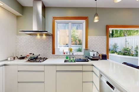 Photo of property in 17 Goring Street, Thorndon, Wellington, 6011