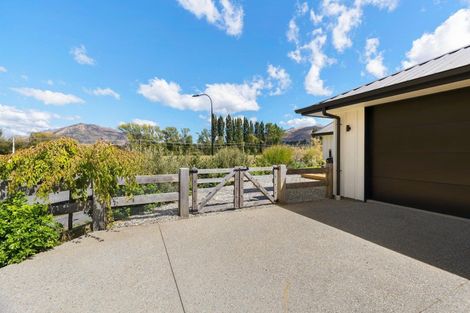 Photo of property in 8 Headley Drive, Lower Shotover, Queenstown, 9304