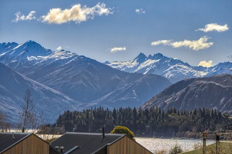 Photo of property in 156 Upton Street, Wanaka, 9305