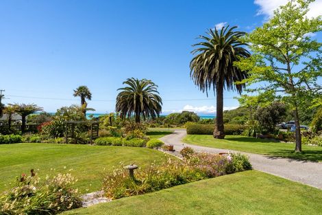 Photo of property in 18 Cliff Road, Tasman, Upper Moutere, 7173