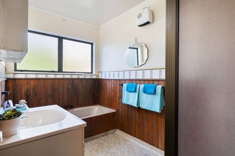 Photo of property in 6 Malfroy Lane, Raumati Beach, Paraparaumu, 5032