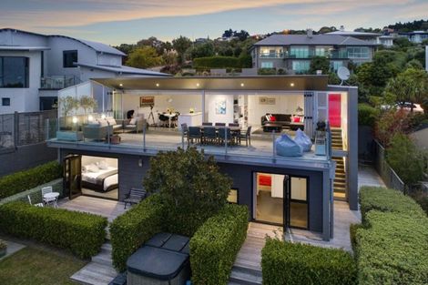 Photo of property in 2a Avery Place, Redcliffs, Christchurch, 8081